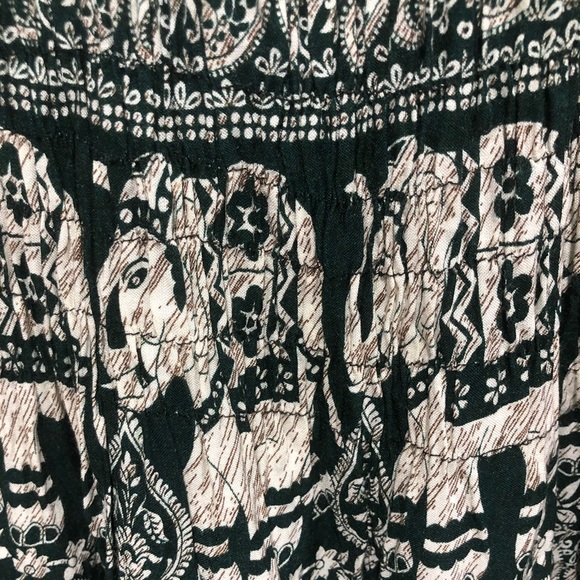 Green elephant dress - Picture 2 of 5